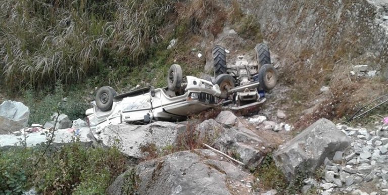 दुर्घटनामा एकको मृत्यु चार घाइते