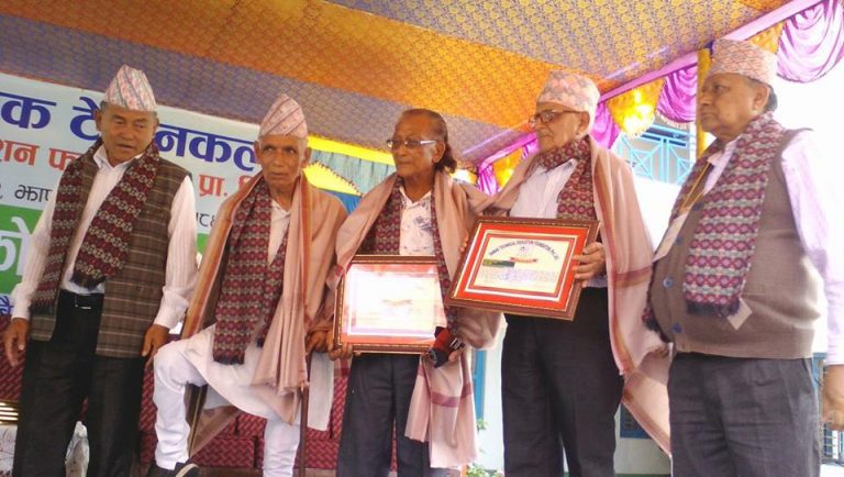 दमक टेक्निकल एजुकेशनको वार्षिक उत्सवमा ब्याक्तित्व सम्मान